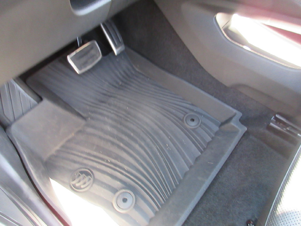 Used 2023 Buick Envision Essence w/ Sport Touring Package FWD image 24