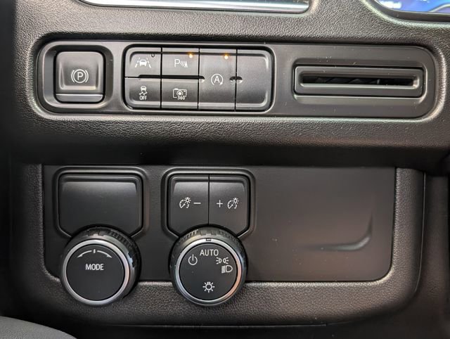 Used 2023 Chevrolet Tahoe RST w/ Luxury Package image 31