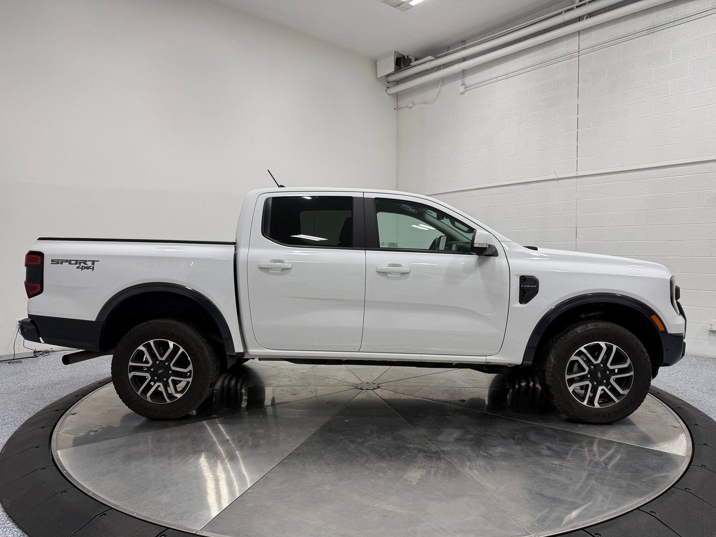 Used 2024 Ford Ranger Lariat image 8