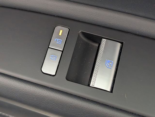 Used 2025 Genesis GV80 2.5T Standard image 36