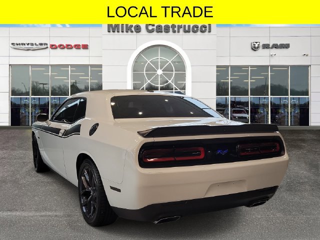 Used 2023 Dodge Challenger R/T w/ Blacktop Package RWD image 5