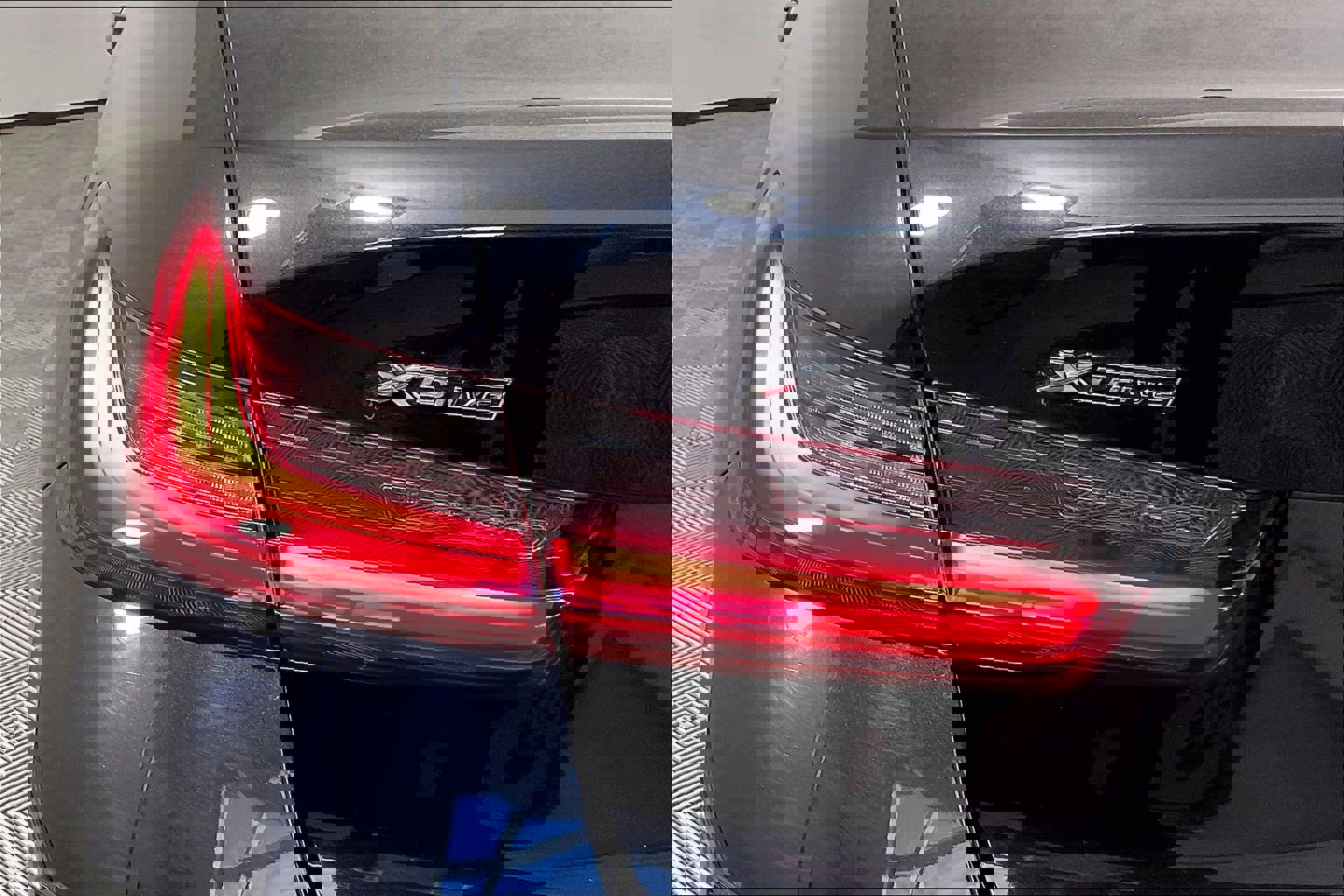 Certified 2023 BMW 330e xDrive w/ Premium Package image 30