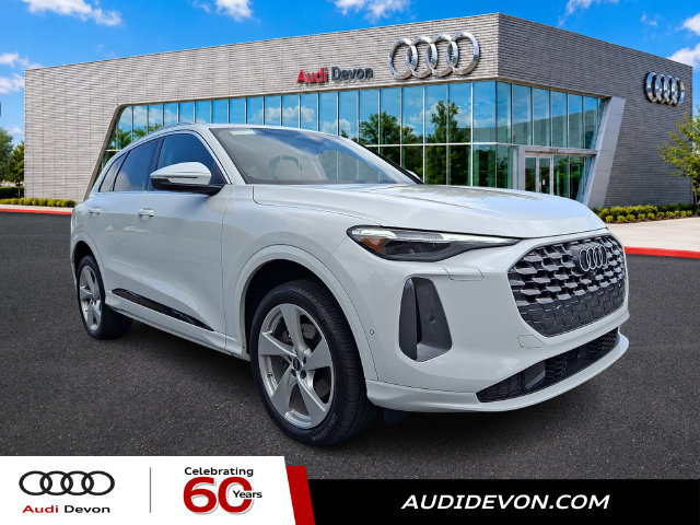 Used 2025 Audi Q5 Premium Plus w/ Premium Plus AWD/4WD image 1