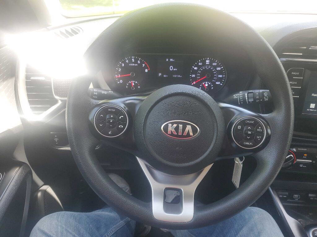 Used 2021 Kia Soul LX FWD image 28