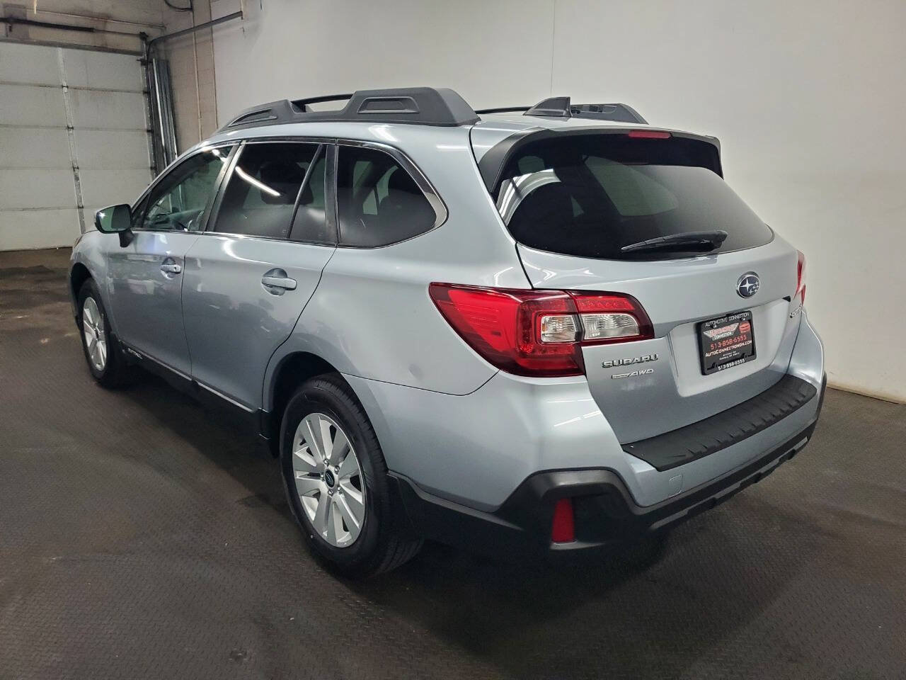Used 2019 Subaru Outback 2.5i Premium w/ Popular Package #2 AWD/4WD image 5