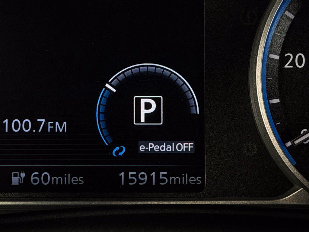 Used 2025 Nissan Leaf S FWD image 15