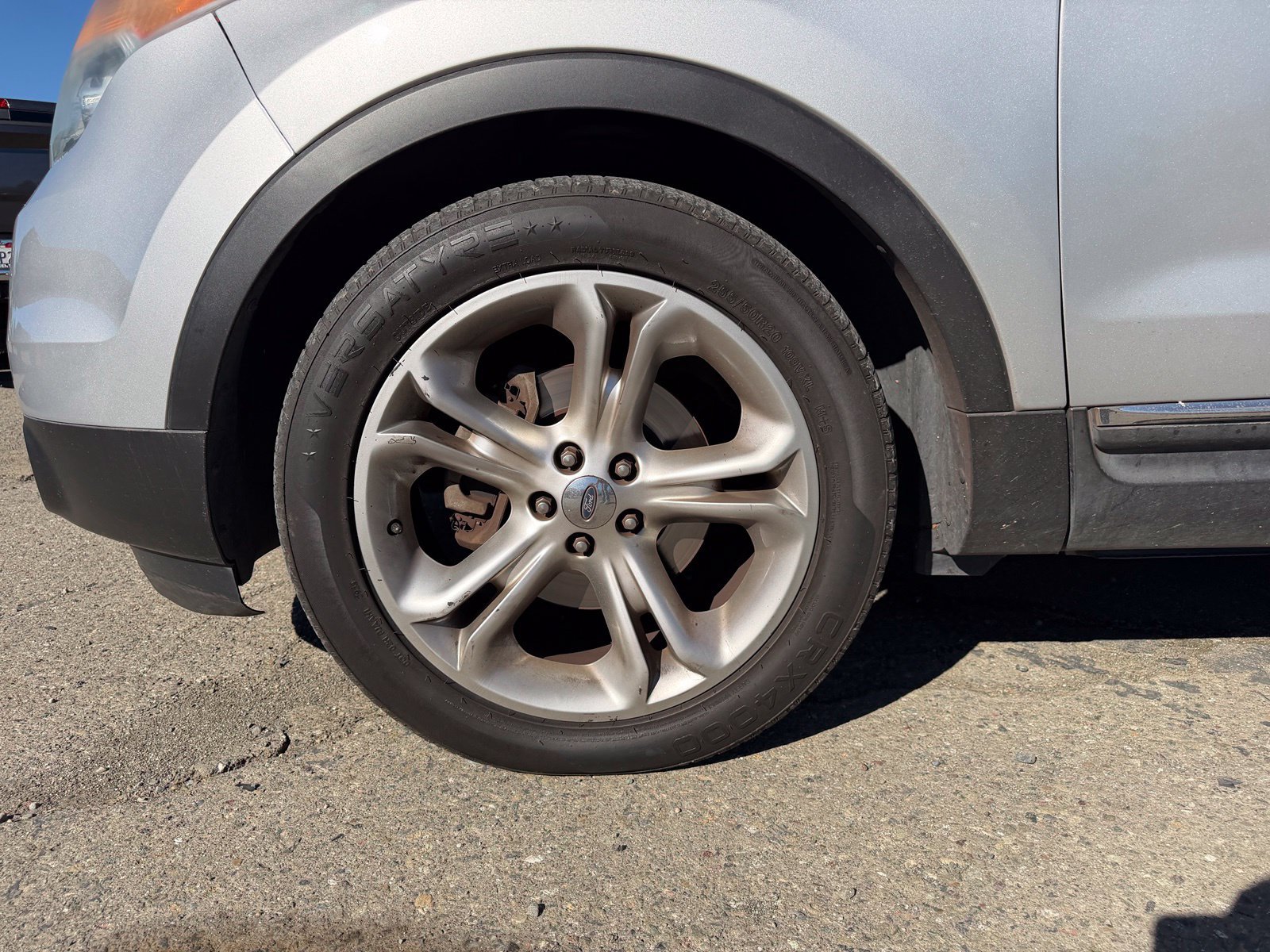Used 2011 Ford Explorer Limited FWD image 9