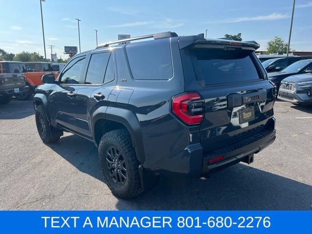 Used 2025 Toyota 4Runner SR5 AWD/4WD image 3