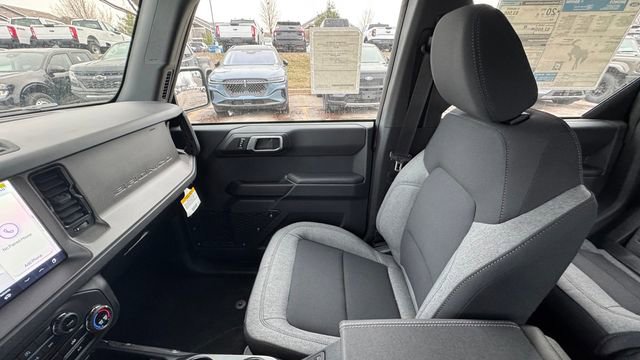 New 2025 Ford Bronco 4-Door image 30