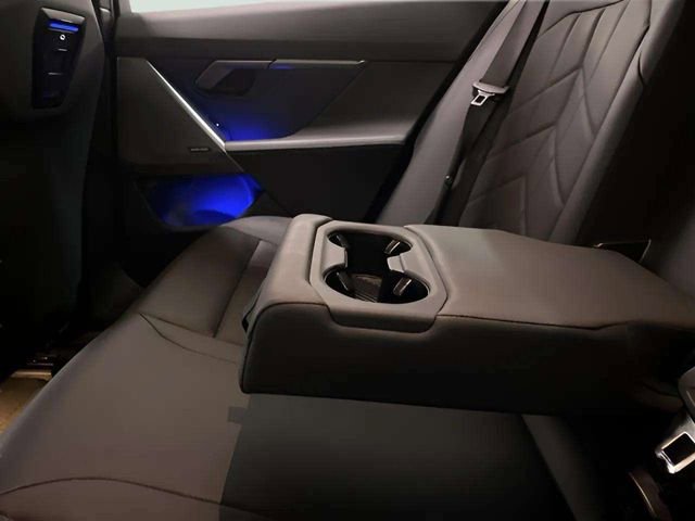 Used 2025 BMW i5 eDrive40i image 63