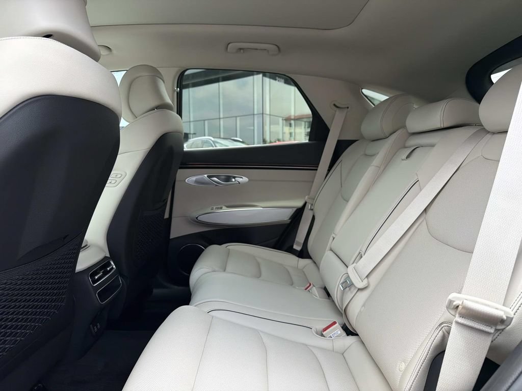 New 2026 Genesis GV70 2.5T Advanced AWD/4WD image 10