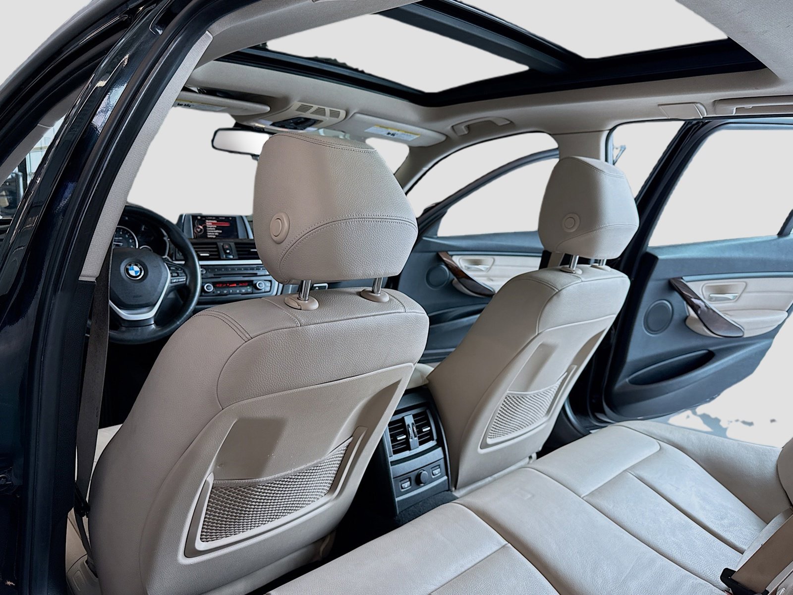 Used 2015 BMW 328i xDrive Wagon image 6