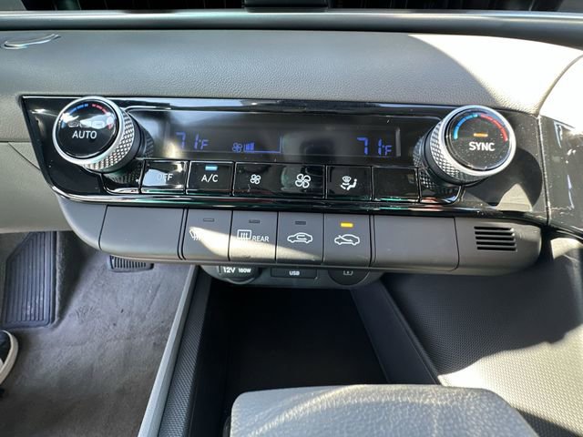 New 2026 Hyundai Elantra Blue image 24