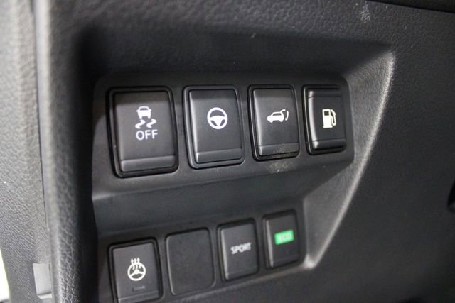 Used 2020 Nissan Rogue SL image 20