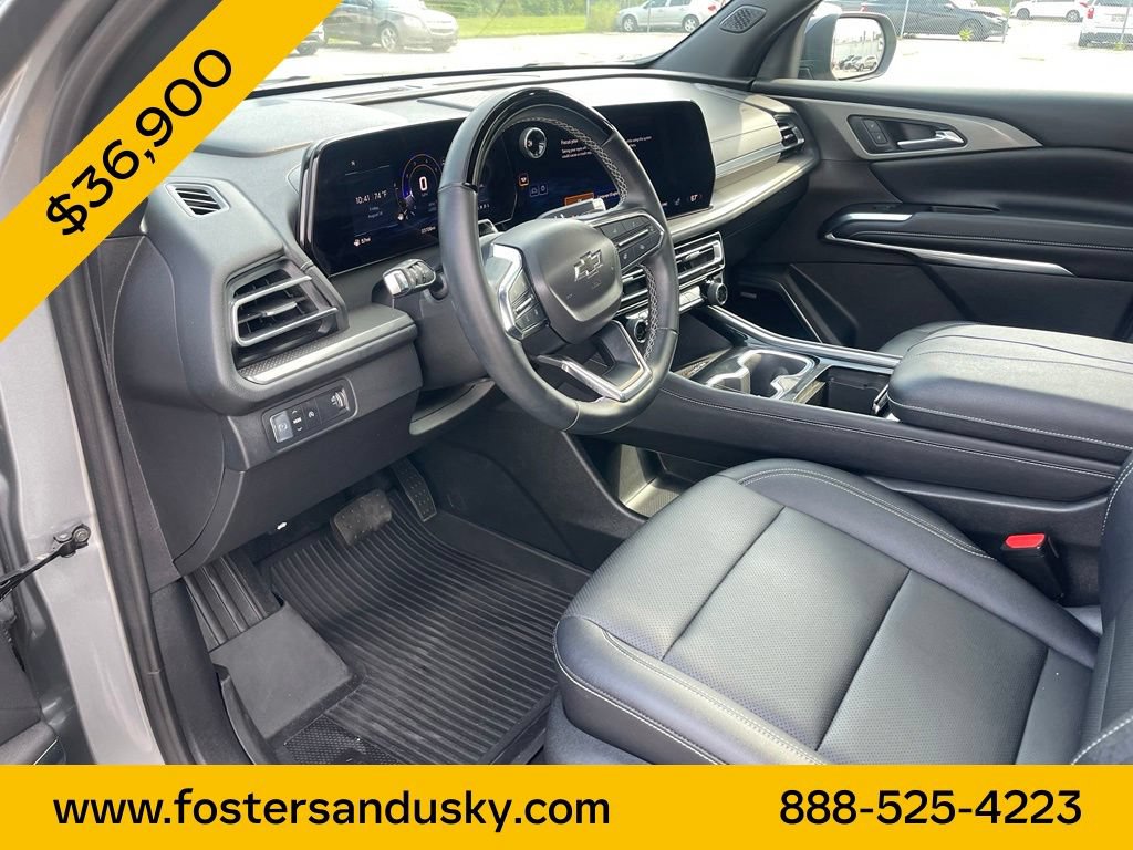 Used 2024 Chevrolet Traverse LT w/ Enhanced Driving Package FWD image 13