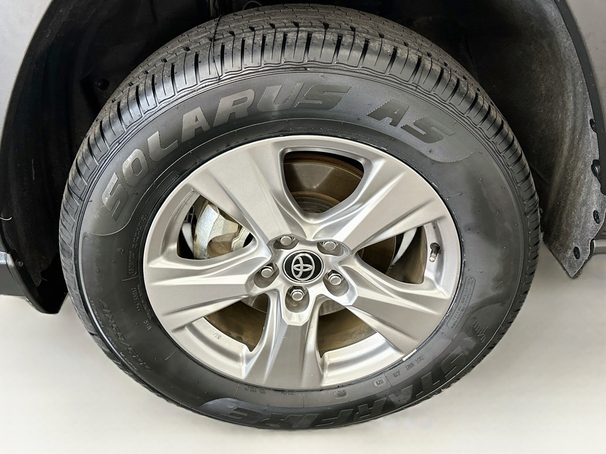 Used 2025 Toyota RAV4 XLE AWD/4WD image 11