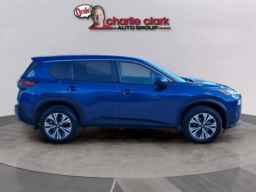 Used 2023 Nissan Rogue SV image 6