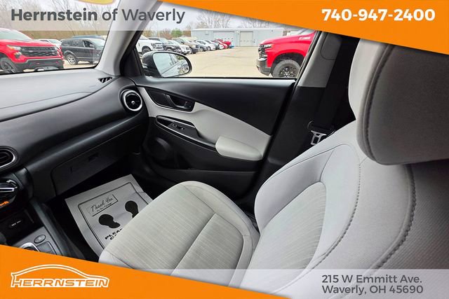 Used 2023 Hyundai Kona SEL w/ Cargo Package AWD/4WD image 11