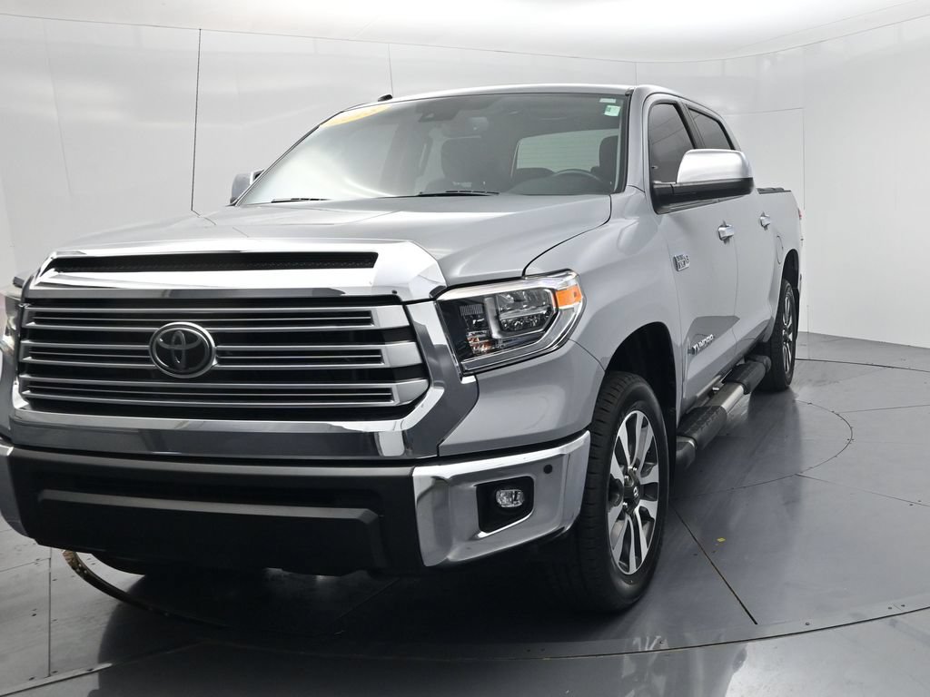 Used 2018 Toyota Tundra Limited w/ Limited Premium Package AWD/4WD image 3