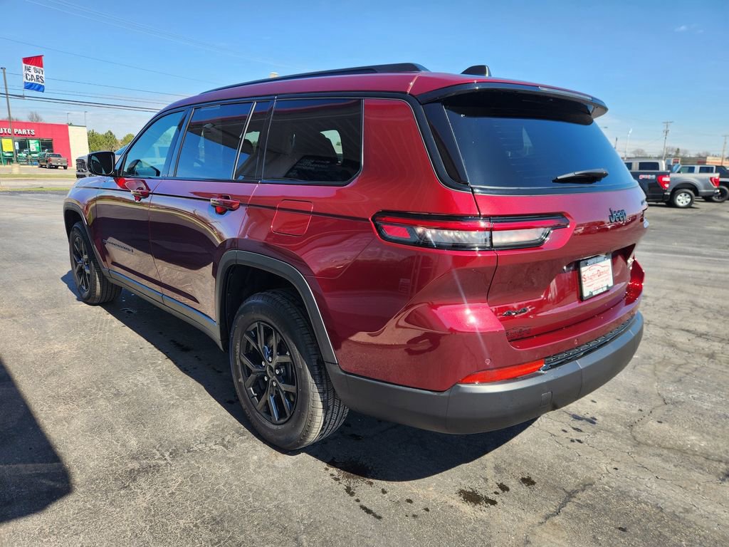 Used 2024 Jeep Grand Cherokee L Altitude image 5