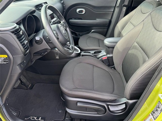 Used 2016 Kia Soul image 7