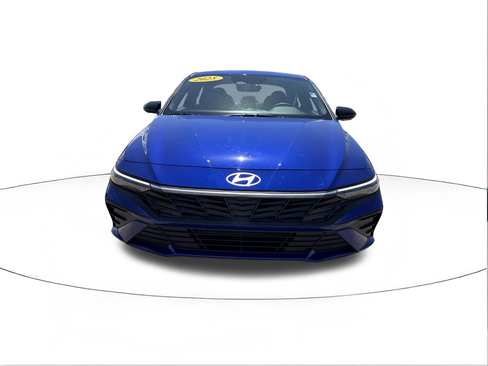 Certified 2025 Hyundai Elantra Sport FWD image 8