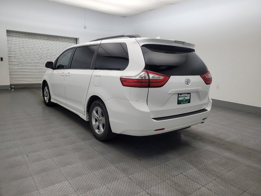 Used 2018 Toyota Sienna LE FWD image 5