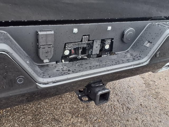 New 2026 Chevrolet Silverado 1500 High Country w/ High Country Premium Package AWD/4WD image 24