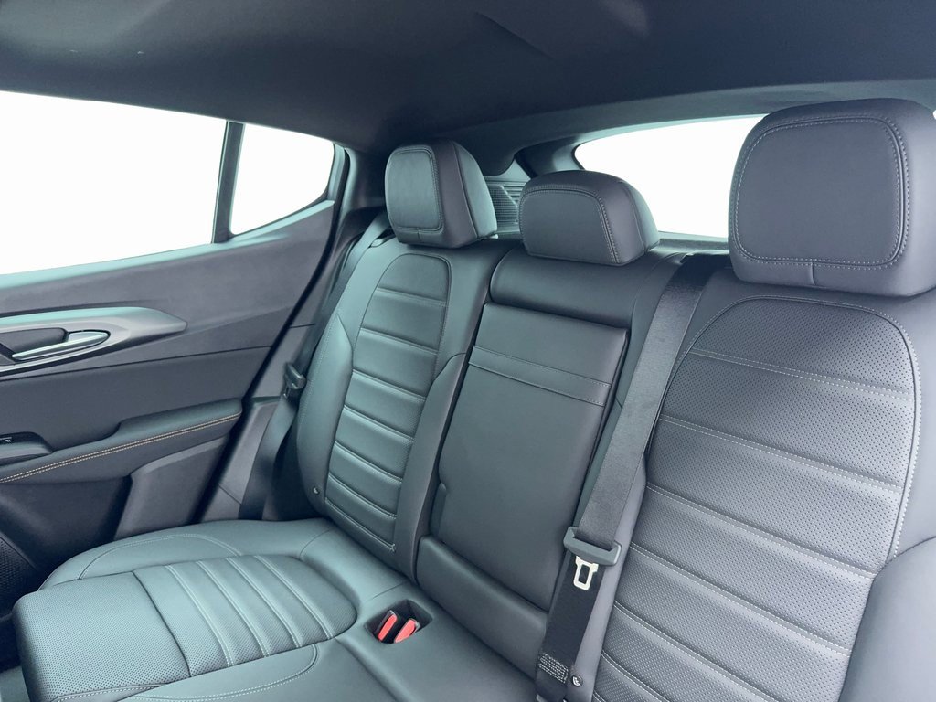 New 2025 Alfa Romeo Tonale w/ Premium Package image 33