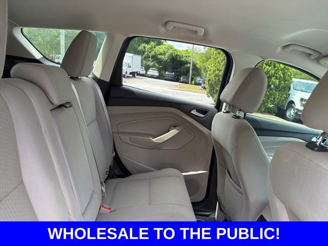 Used 2017 Ford Escape SE w/ SE Cold Weather Package FWD image 13