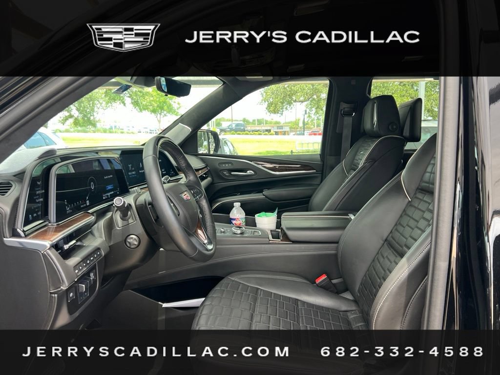 Used 2021 Cadillac Escalade Sport Platinum AWD/4WD image 7