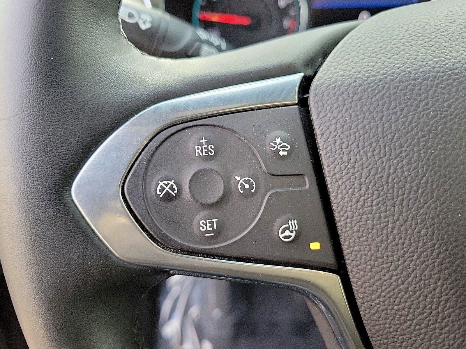 Used 2023 Chevrolet Traverse LT image 22