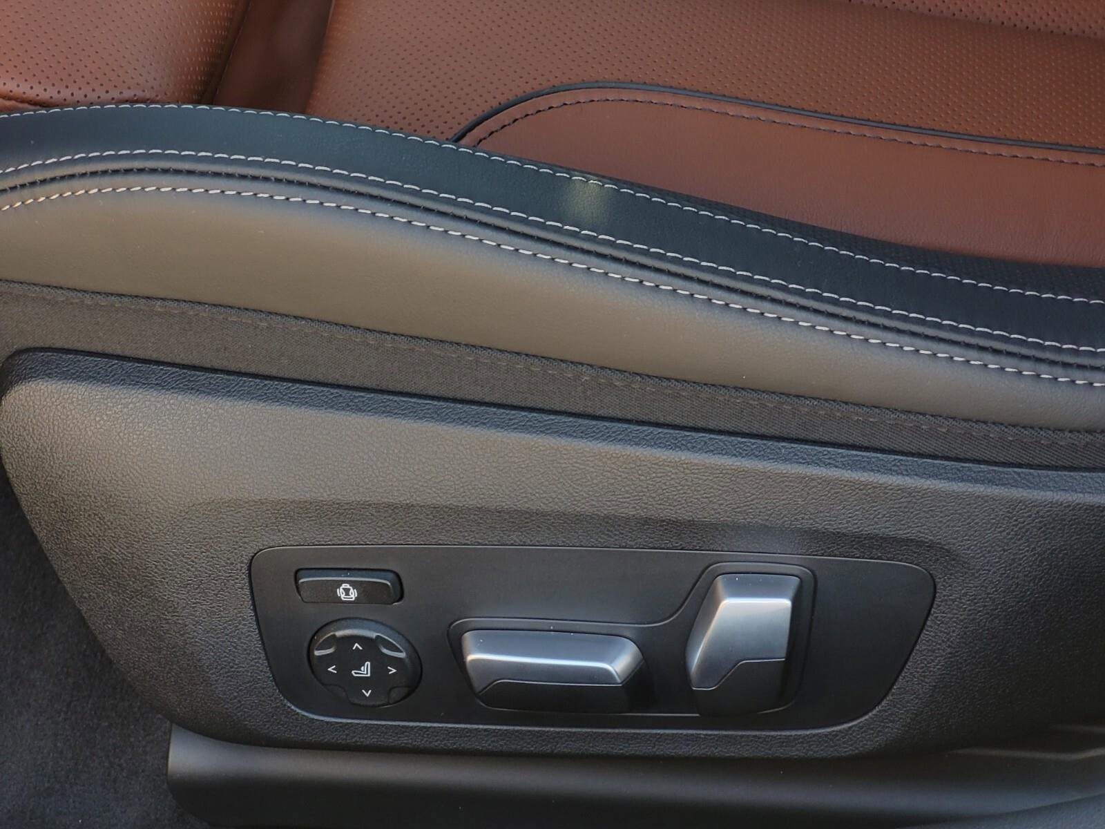 New 2026 BMW M850i xDrive w/ M Carbon Exterior Package image 28