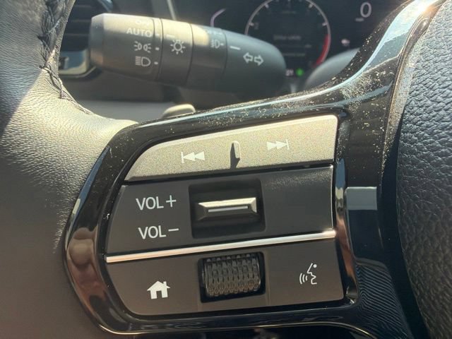 Used 2025 Honda Pilot Touring image 22