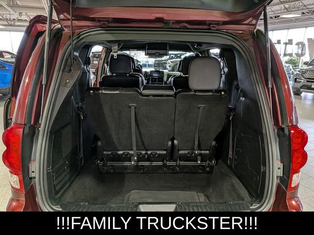 Used 2017 Dodge Grand Caravan GT image 24