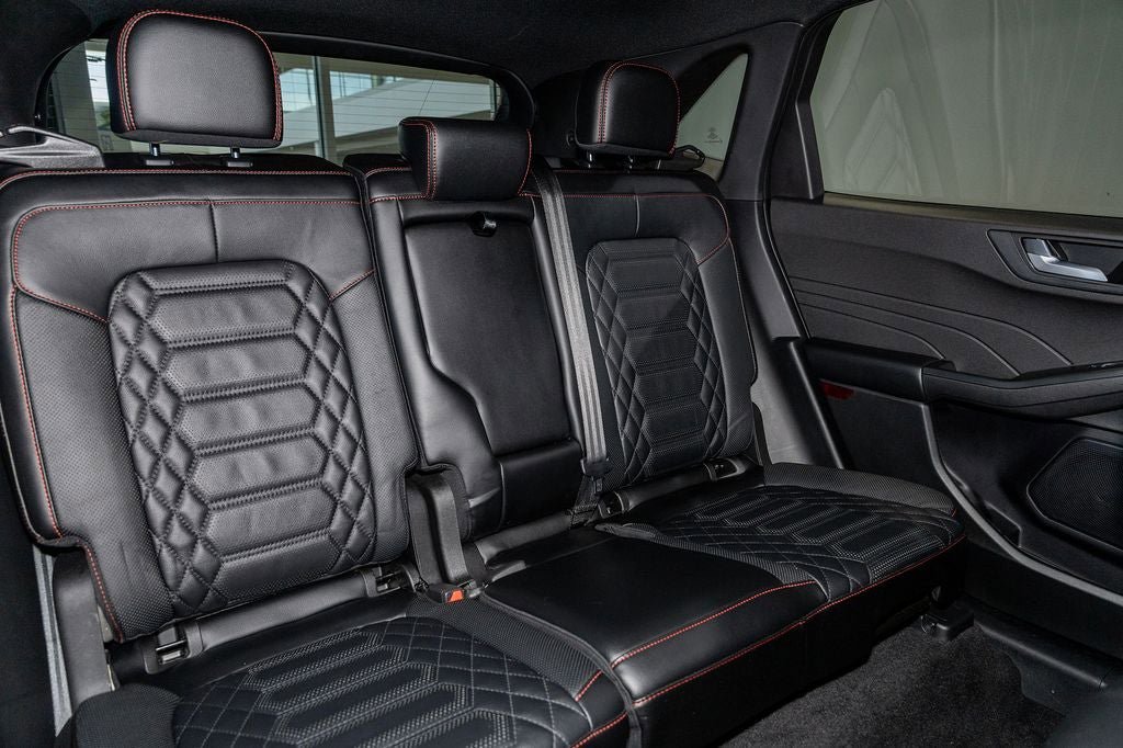 Used 2023 Ford Escape ST-Line Elite w/ Premium Technology Package AWD/4WD image 5