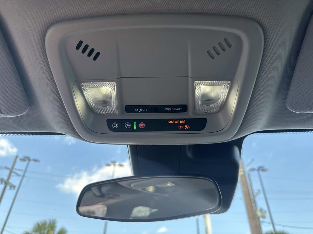 Used 2024 Chevrolet Malibu LT image 24