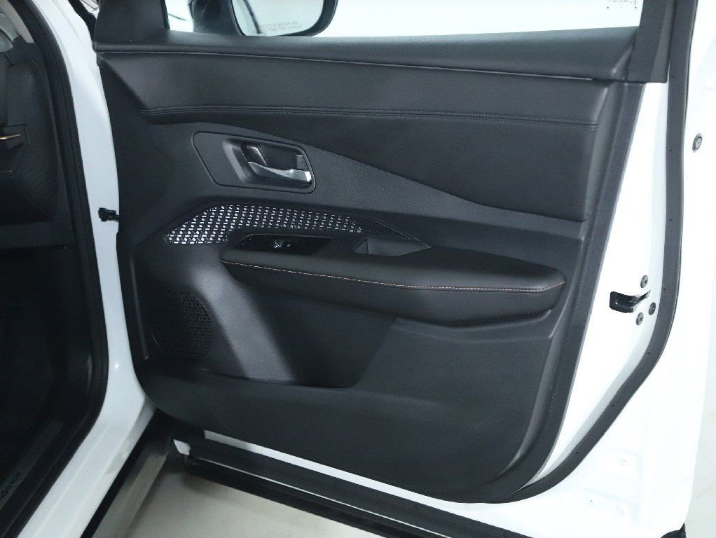 Certified 2024 Nissan Ariya EVOLVE+ e-4ORCE image 37