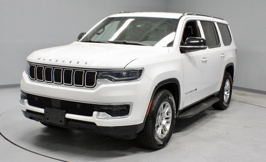 Used 2023 Jeep Wagoneer 2WD image 8