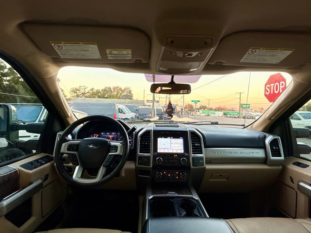 Used 2018 Ford F250 Lariat w/ Chrome Package image 49