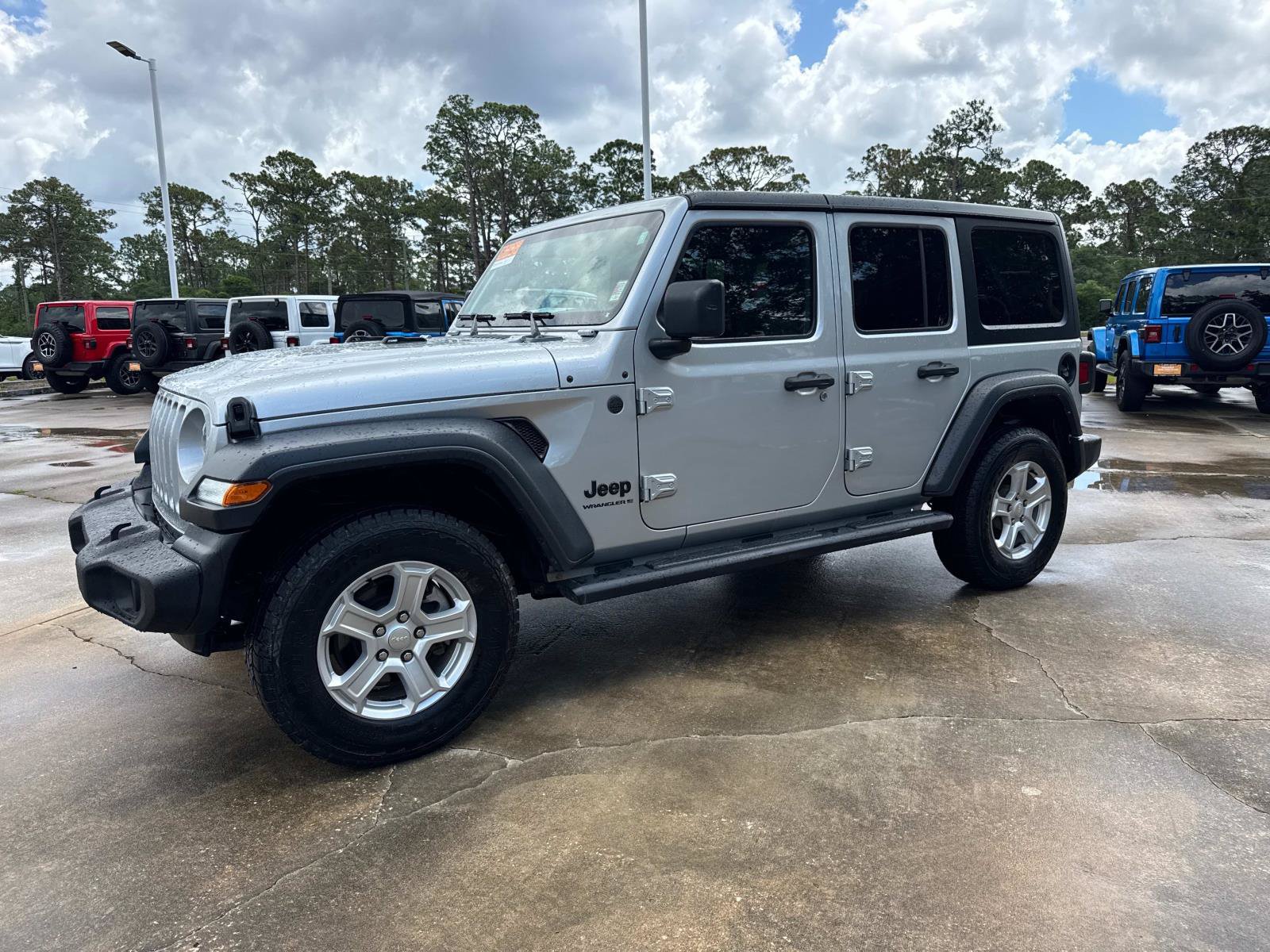 Certified 2023 Jeep Wrangler Unlimited Sport AWD/4WD image 7