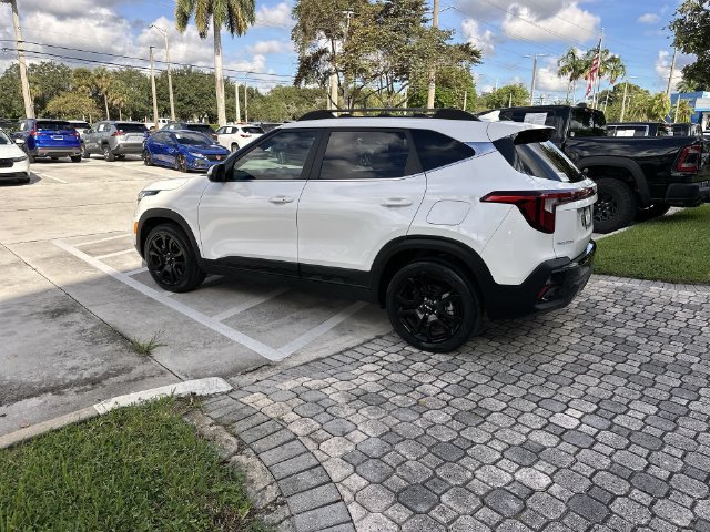 Used 2024 Kia Seltos X-Line AWD/4WD image 33