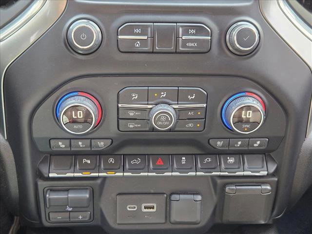 Used 2019 Chevrolet Silverado 1500 LTZ w/ LTZ Convenience Package RWD image 17