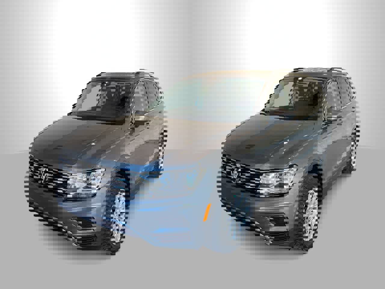 Used 2019 Volkswagen Tiguan SE image 1