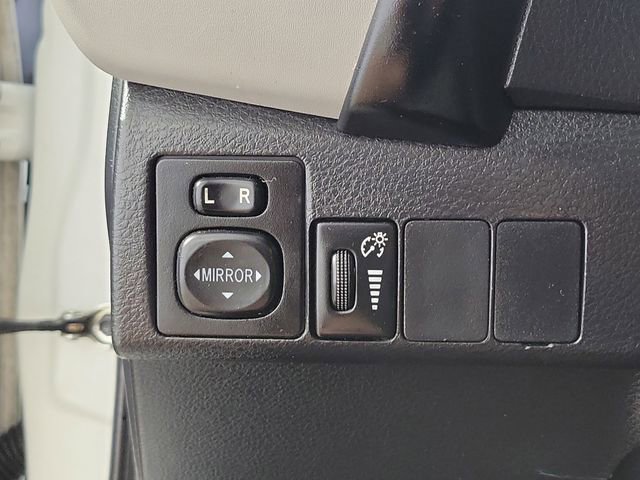 Used 2018 Toyota Corolla LE FWD image 23