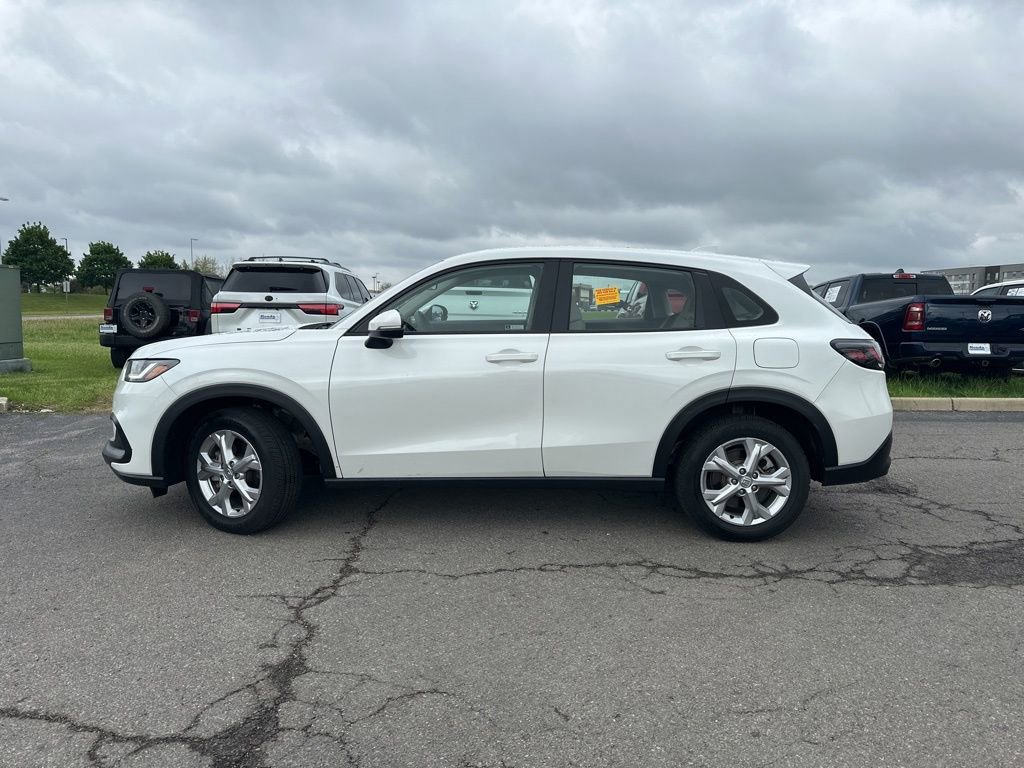 Certified 2023 Honda HR-V LX image 6