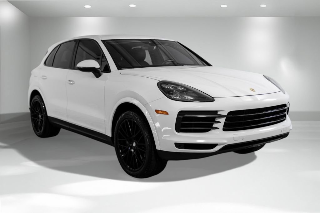 Used 2019 Porsche Cayenne S image 6