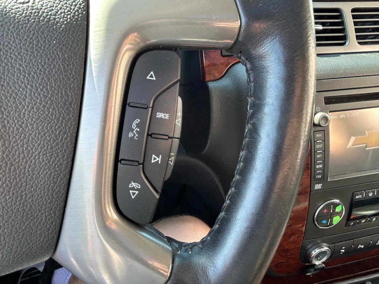 Used 2012 Chevrolet Suburban LTZ AWD/4WD image 22