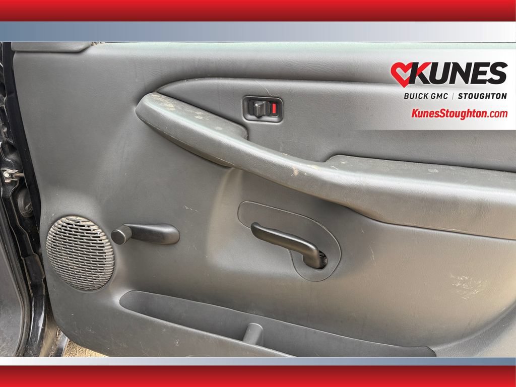 Used 2006 Chevrolet Silverado 1500 W/T AWD/4WD image 26