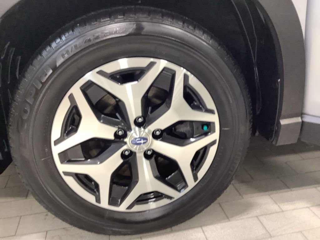 Certified 2023 Subaru Forester Premium image 27